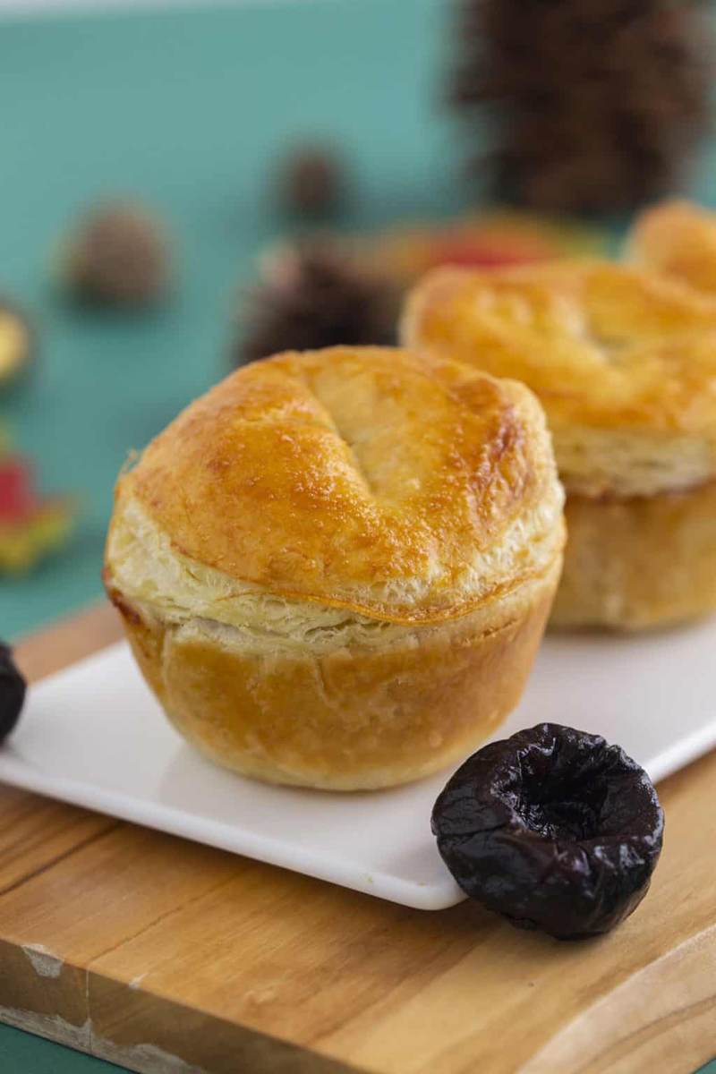 How to Make Mini Sausage Pies with Frozen Puff Pastry