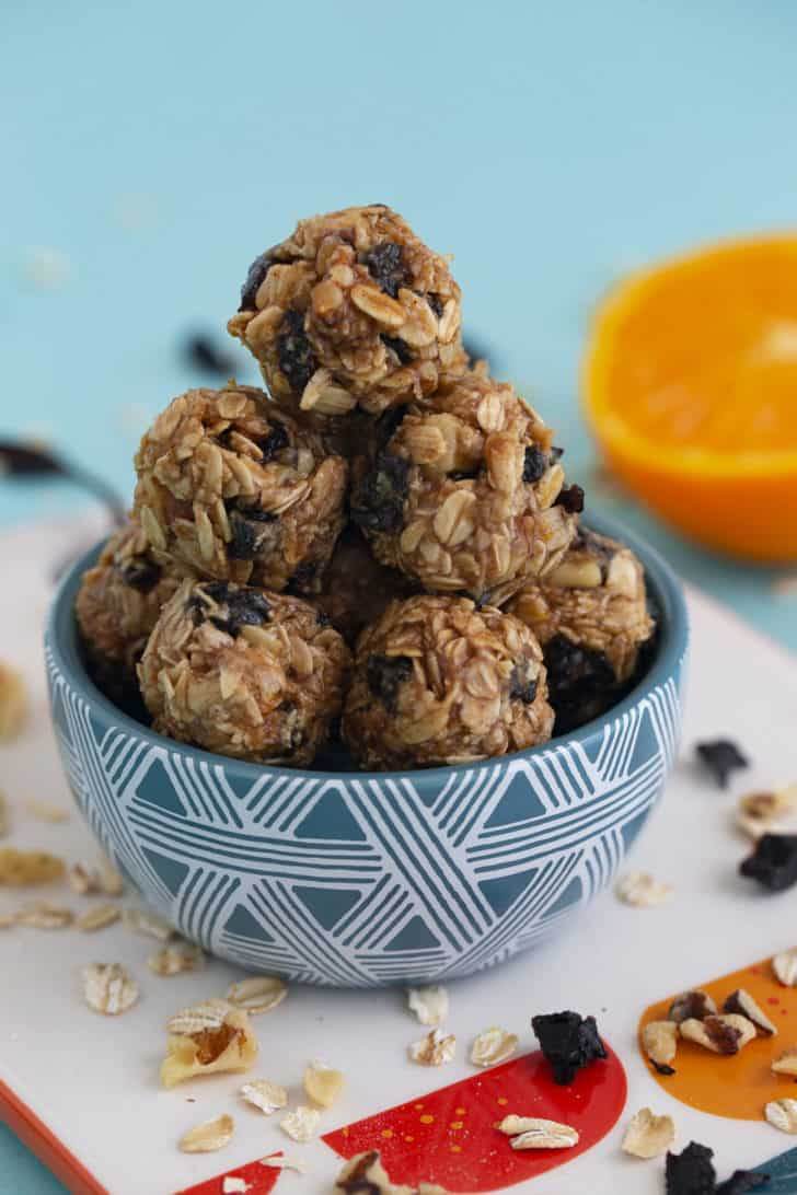 No Bake Fruity Oatmeal Energy Bites
