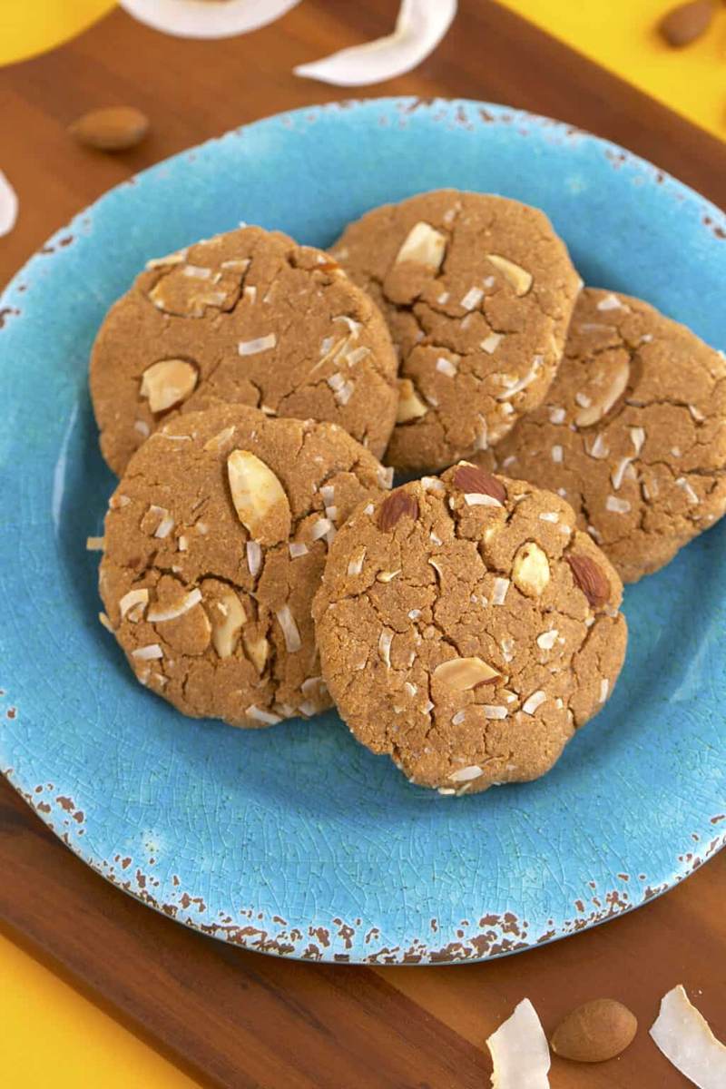 Low Carb Coconut Flour Breakfast Cookies