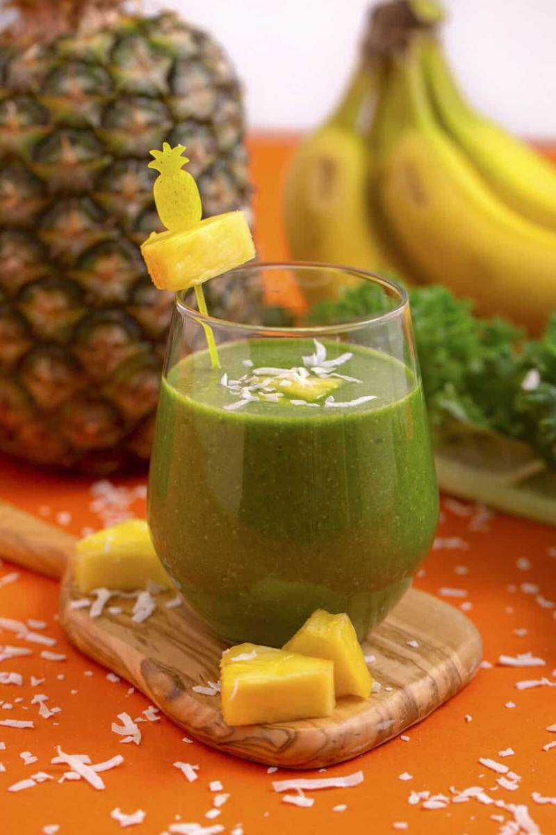 Green smoothie with pineapple and kale