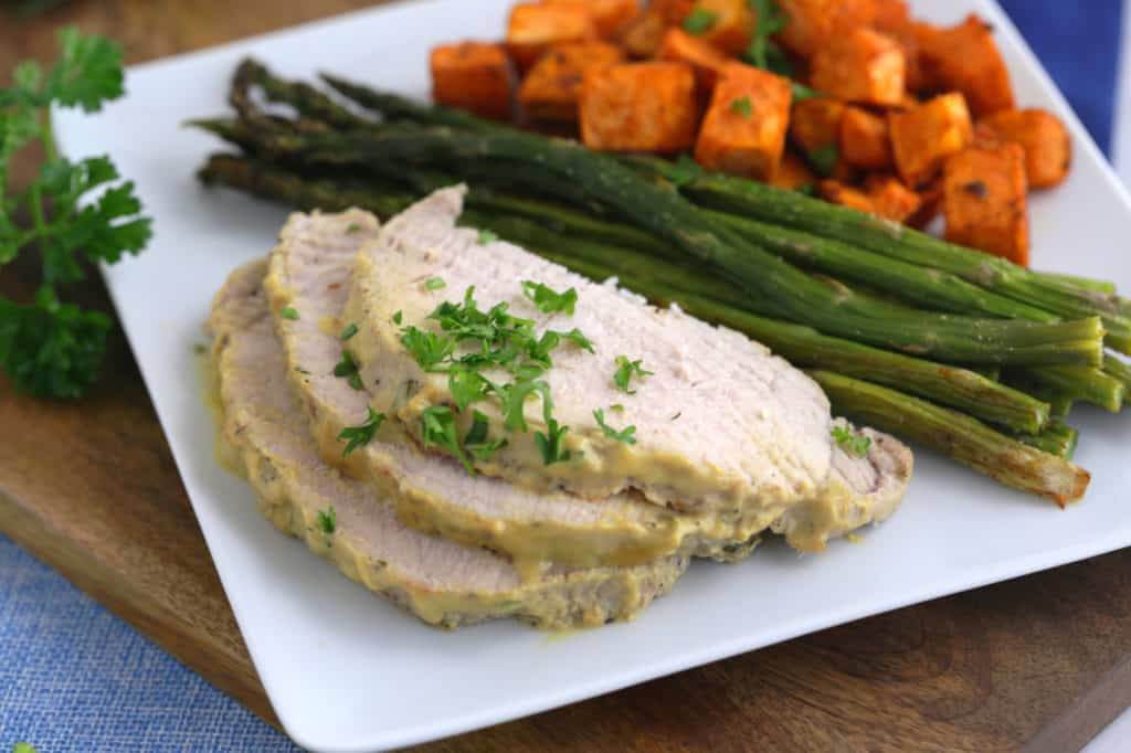 pork loin roast, pork loin recipes, pork roast, how to cook pork loin, pork roast in oven, how to cook a pork roast, boneless pork loin recipes