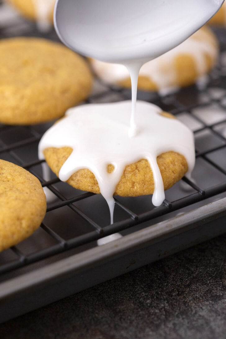 Easy Powdered Sugar Icing