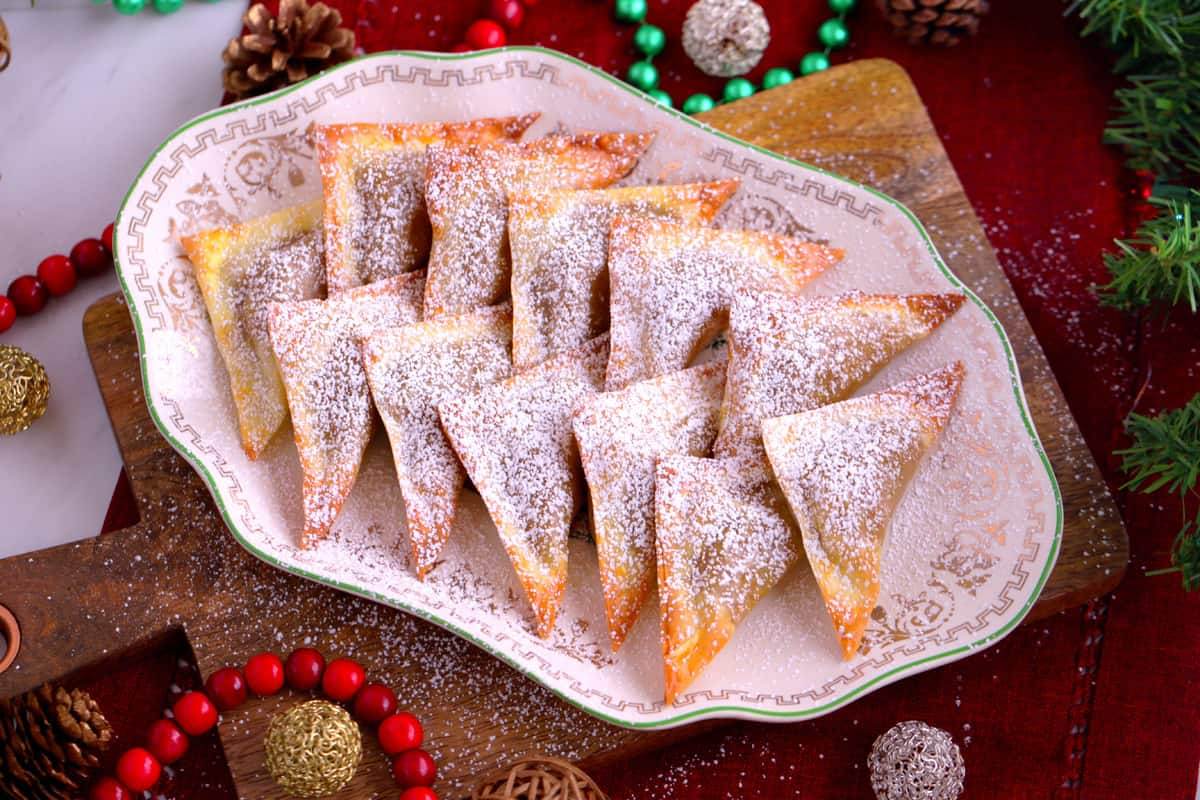 Pumpkin Pie Wontons, baked wontons for appetizers, healthy holiday desserts, holiday party desserts, how to make baked wontons