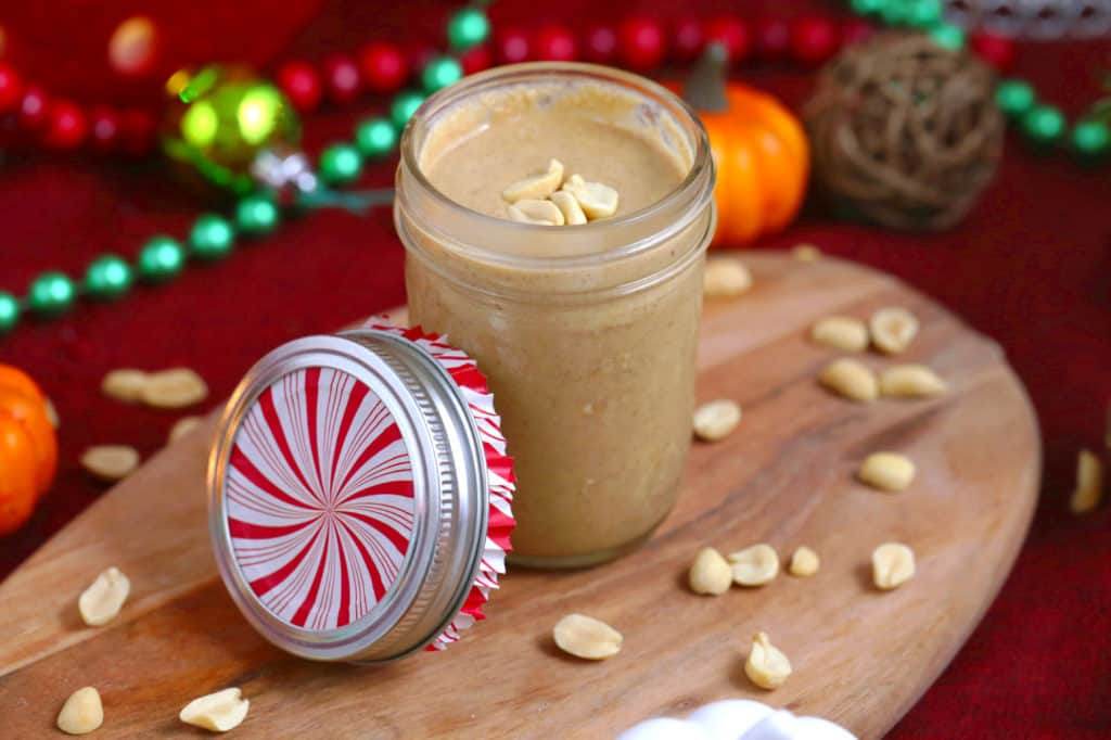 Pumpkin Spice Peanut Butter, homemade peanut butter, pumpkin peanut butter, how to make peanut butter, 2 ingredient peanut butter, easy homemade Christmas gifts