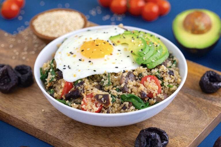 Savory Breakfast Quinoa and Eggs