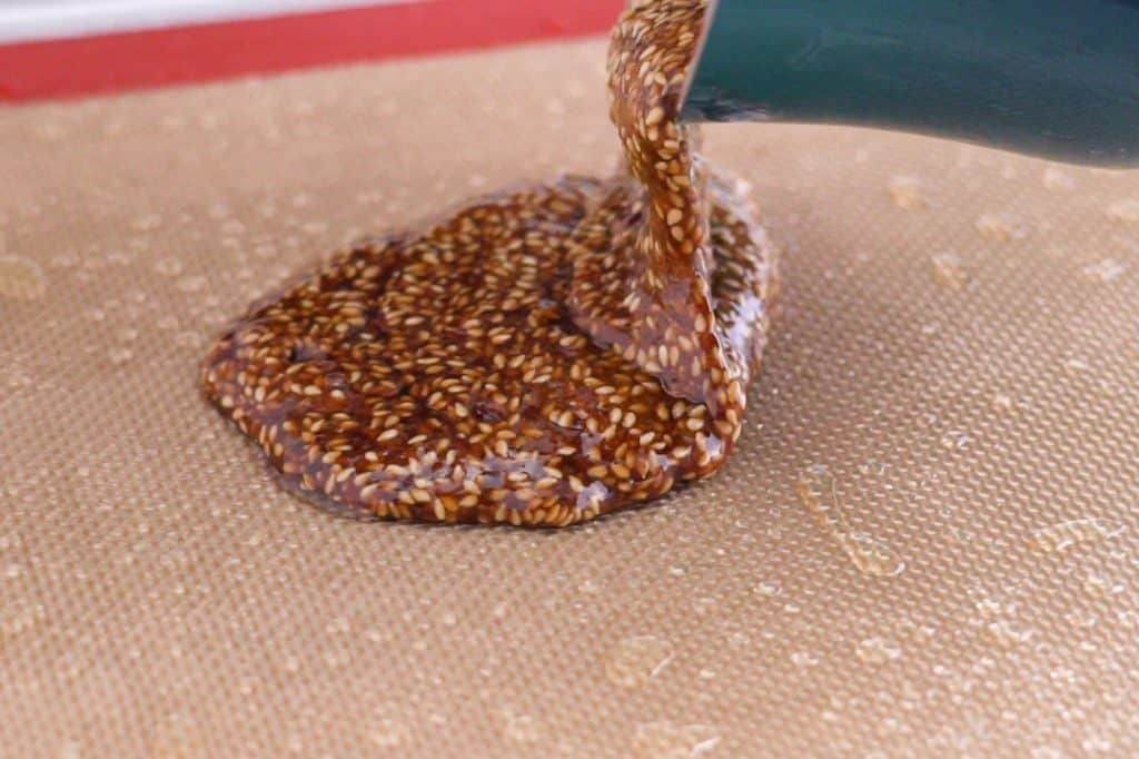 sesame brittle recipe healthy, sesame candy recipe, thin sesame brittle, healthy brittle recipe, healthy homemade candy recipes, easy vegan candy recipes