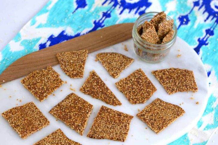 sesame brittle, sesame candy, sesame seed brittle recipe, sesame brittle recipe healthy, honey sesame seed candy, Chinese sesame candy recipe, healthy brittle recipe, vegan candy recipes, healthy homemade candy recipes