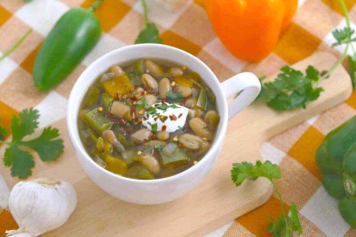 Slow Cooker Jalapeno White Bean Soup