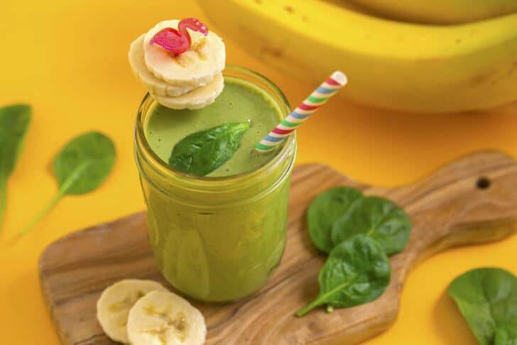 Healthy green smoothie with spinach