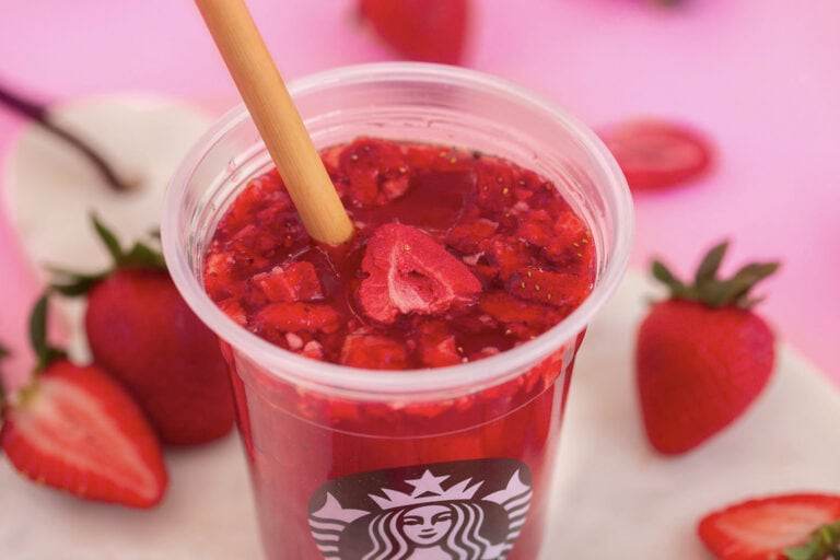 How to Make the Strawberry Acai Refresher from Starbucks