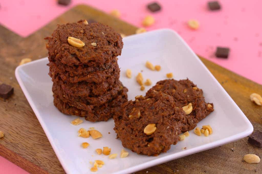 Easy summer meals, healthy vegan breakfast cookies, chocolate breakfast cookies, Domestic Geek breakfast cookies, Sara Lynn cookbook, gluten free breakfast cookies, healthy chocolate peanut butter breakfast cookies, Healthy Meals Made Easy, summer recipes, easy healthy meals