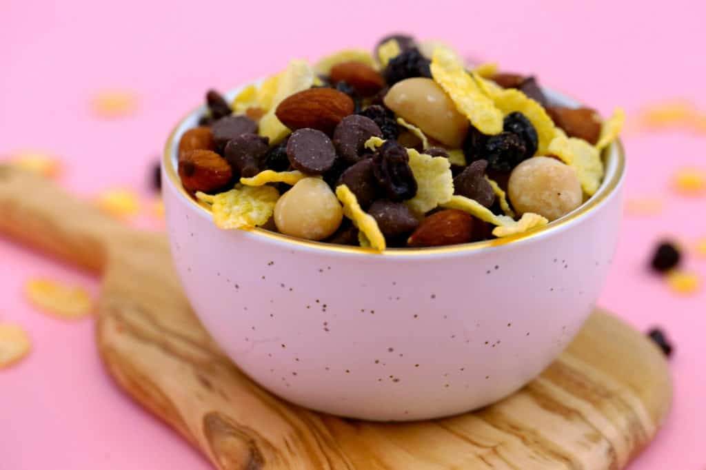 Healthy Sweet and Salty Snack Mix Recipe, no bake snack mix, diy healthy trail mix, cereal snack mix, kids snack mix, how to make trail mix with cereal, snack mix ideas, healthy snack mix for kids, cereal trail mix, sweet and salty trail mix, gluten free trail mix for kids, healthy road trip snacks