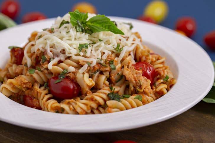 Easy Tuna Pasta with tomato sauce