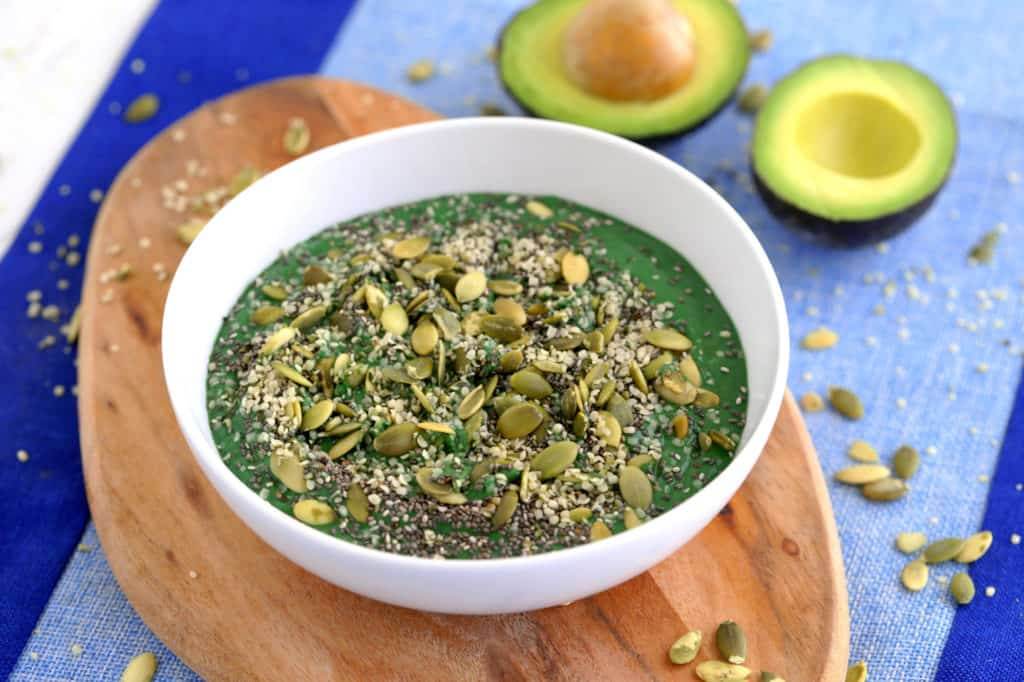 vegan keto protein smoothie, vegan keto smoothie, vegan keto green smoothie, vegan keto lunch recipes, keto vegan meals, low carb smoothies, low carb vegetarian meals, low carb green smoothie, keto smoothie, low carb vegan lunch, soy free vegan keto meal plan