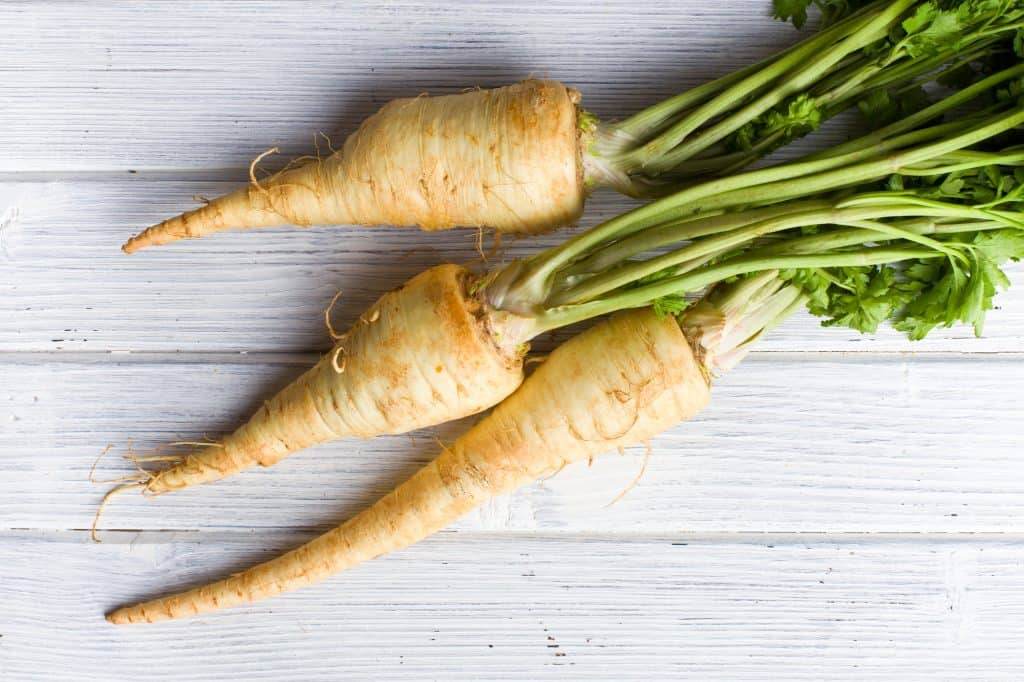 How to cook parsnips, what do parsnips taste like, parsnips nutrition, parsnips health benefits, how to choose parsnips, how to store parsnips, recipes with parsnips