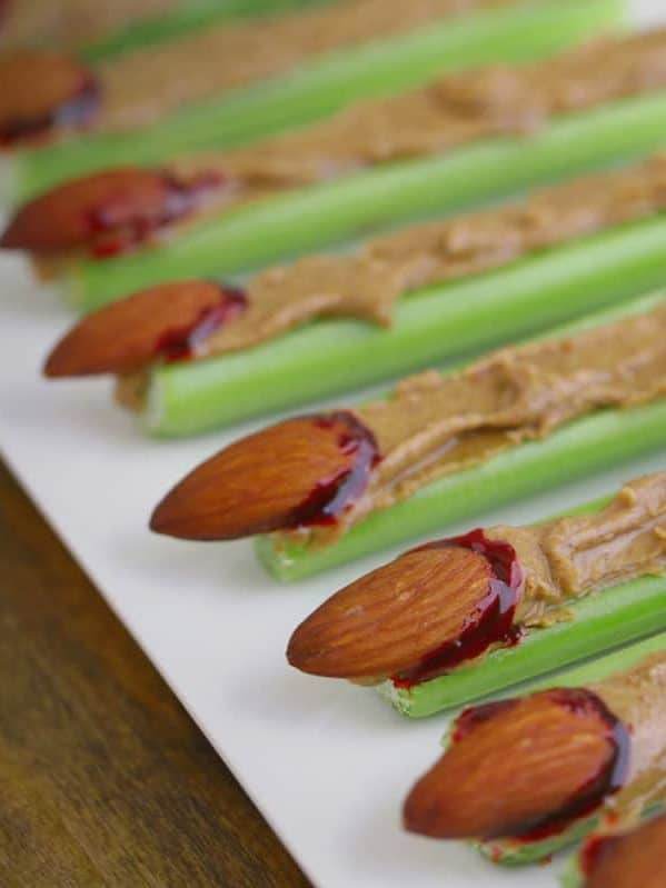 witch fingers halloween treats, spooky witches fingers, witch finger halloween food, witches fingers vegetable, healthy halloween snacks, kids halloween snacks